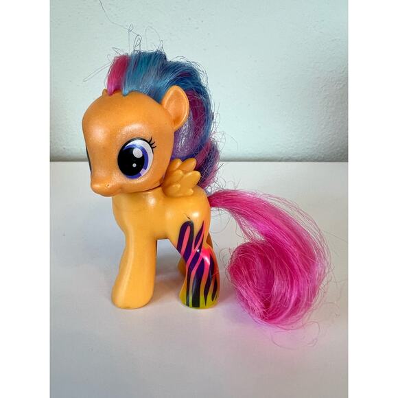 My Little Pony MLP G4 Scootaloo Cutie Mark Crusader Brushable Rainbow 2010 - Picture 1 of 6